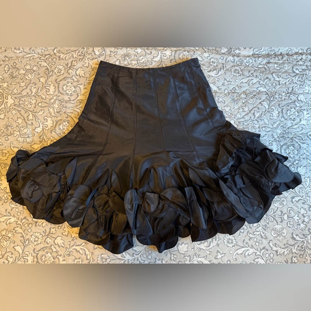 Rickie Freeman for Teri Jon Black Silk Ruffle Skirt | Size 6 - Picture 4 of 8